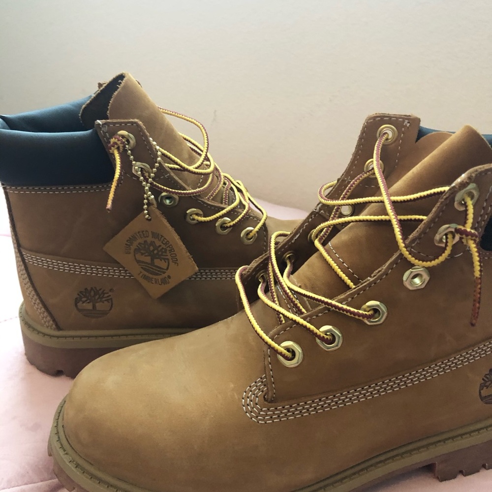 Timberlands - Picture 3 of 6